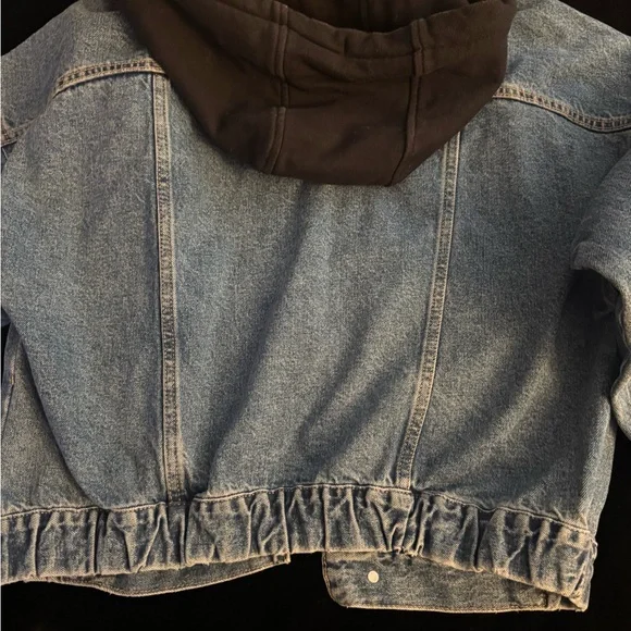 Zara Blue Denim Jacket with Black Hood - Picture 6 of 8